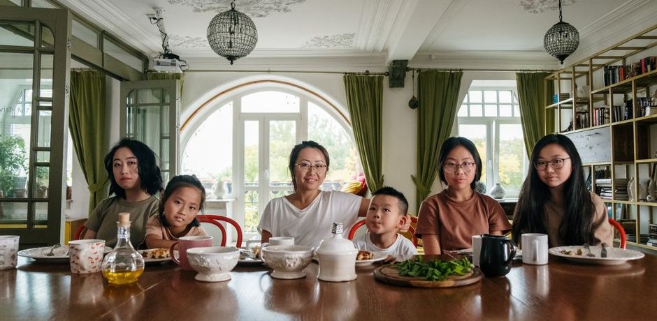 Faut-il interdire les écrans pendant les repas en famille ?